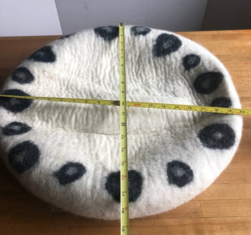 Felted wool cat - cat, bed